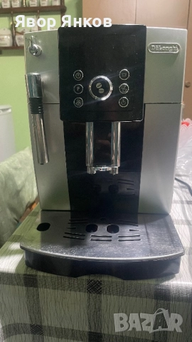 Каферобот Делонги магнифика 23210w, снимка 3 - Кафемашини - 52787018