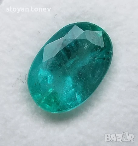 Рядък нетретиран изумруд в перлено зелен цвят 1.82кт.! Сертифициран! нов!, снимка 7 - Други - 50357230