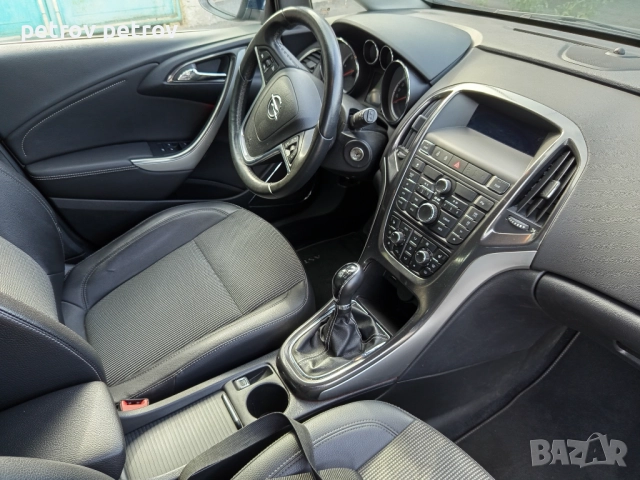 Опел Астра Спорт Тауър, снимка 8 - Автомобили и джипове - 52405212