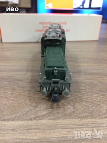 Ел. локомотив "Крокодил" на австрииската фирма "Roco" в мащаб - HO , снимка 4 - Колекции - 53306976