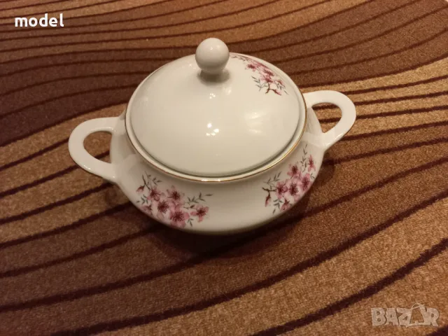 Порцеланов супник на завод Китка, Вместимост 3 литра, снимка 2 - Сервизи - 49273999