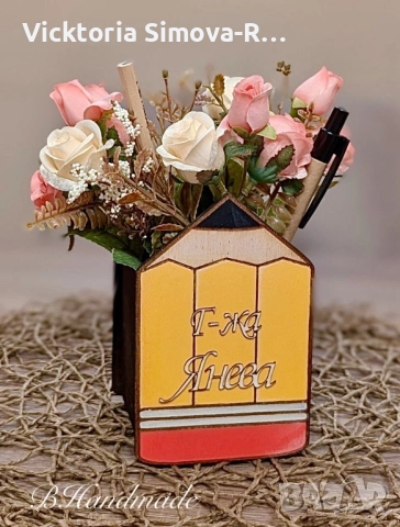 Персонализирани, ръчно рисувани моливници - букет, снимка 3 - Изкуствени цветя - 51513657