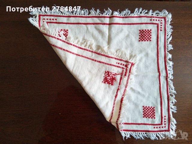 Ръчно бродирано каре, снимка 2 - Декорация за дома - 35665800
