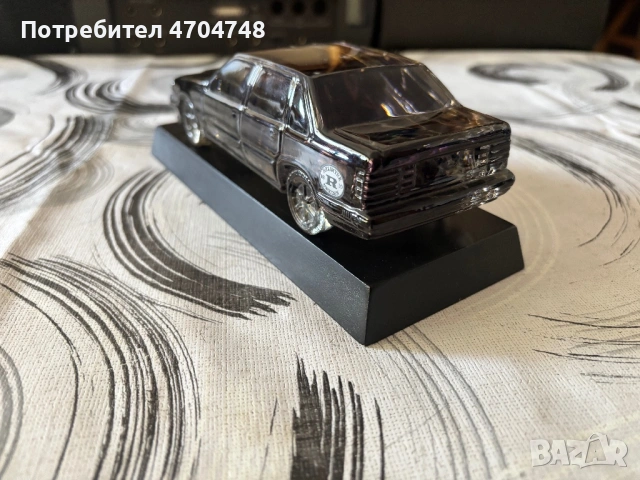 Стъклена количка Volvo, снимка 6 - Колекции - 53757295