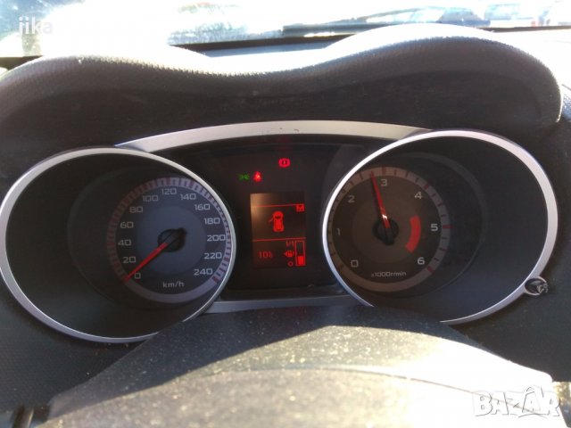 Mitsubushi Outlander 2.2Di-D 4WD 2010г на ЧАСТИ, снимка 4 - Автомобили и джипове - 39155992