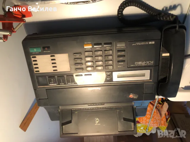 Продавам телефон факс