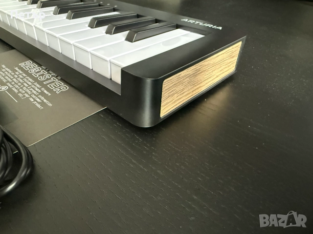 Arturia MicroLab Mk3 Black Миди клавиатура, снимка 2 - Синтезатори - 52561243