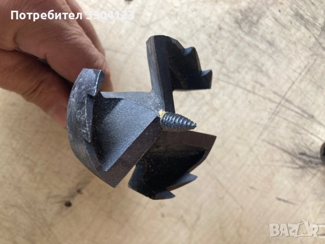 DeWalt фрезер за дърво 68 мм и битове на Bosh , снимка 4 - Други инструменти - 52649988