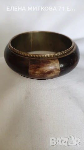 Старинна масивна гривна от месинг и кост, снимка 1