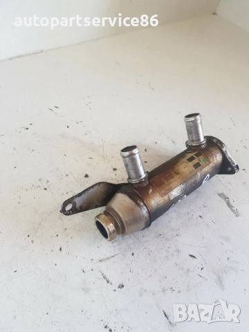 Дясна страна на охладителя на EGR клапан за Peugeot 607 2.7 HDi (2007) 4U3Q9Y493Bj