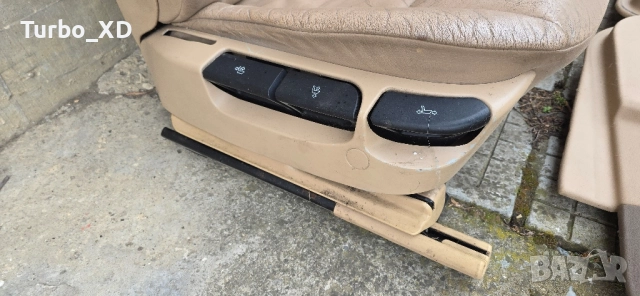 Продавам бежев кожен салон за BMW E39 комби, снимка 4 - Части - 51966204