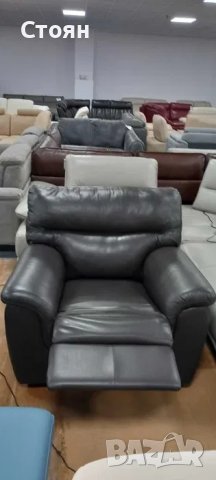 Черен кожен фотьойл с електрически релаксиращ механизъм, снимка 3 - Дивани и мека мебел - 40621389