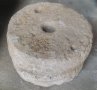 Хромели камъни от ръчна мелница., снимка 1 - Антикварни и старинни предмети - 38890149