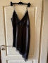 Wow нова  черна сатенена сатен елегантна официална парти коктейлна асиметрична рокля тип комбинезон, снимка 4