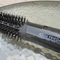 Четка сешоар с горещ въздух John Frieda, снимка 9 - Сешоари - 41302933