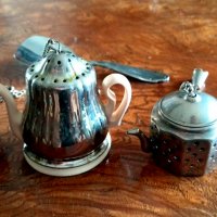 Стари ЦЕДКИ ЗА ЗАПАРВАНЕ НА ЧАЙ и лъжички за чай, снимка 3 - Колекции - 35776168