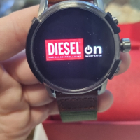 Смарт часовник Diesel , снимка 1 - Мъжки - 44697887