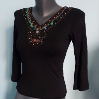 Маркова френска блуза с декорации / унисайз , снимка 1 - Блузи с дълъг ръкав и пуловери - 44445412