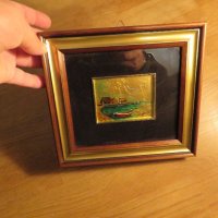 Стара златна картина - морски  залив, две лодки и чайки и с рисувано златно фолио с маркировка за з, снимка 2 - Картини - 40855083