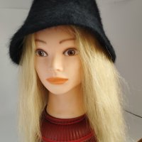 Дамска зимна шапка тип  идиотка, снимка 11 - Шапки - 42370514