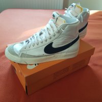 Оригинални маратонки кецове Nike Blazer Mid 77 N 41, снимка 4 - Маратонки - 44506312