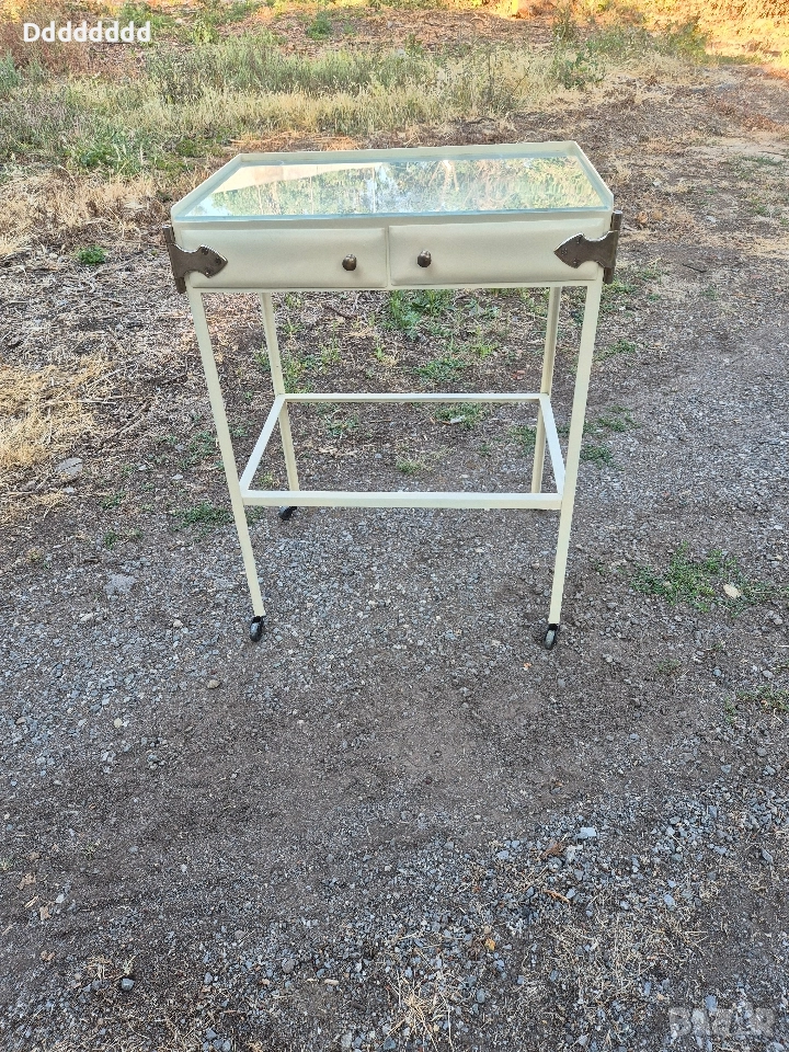 Стара Зъболекарска Помощна Маса, снимка 1