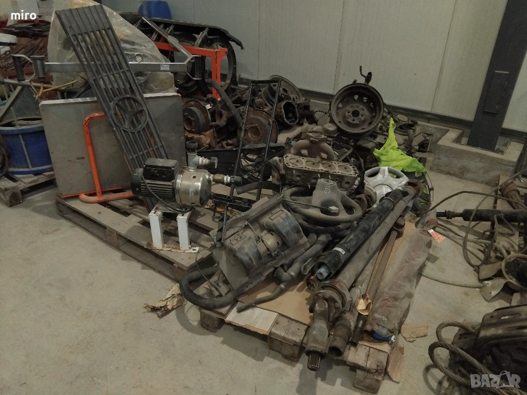 Заден диферинциал и мост за Тойота Тундра 5,7 iForce, Toyota Tundra 5,7 iForce!, снимка 1