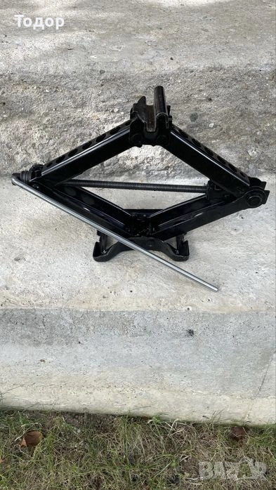 Оригинален крик за Volvo S60/V60/V70/S80, снимка 1