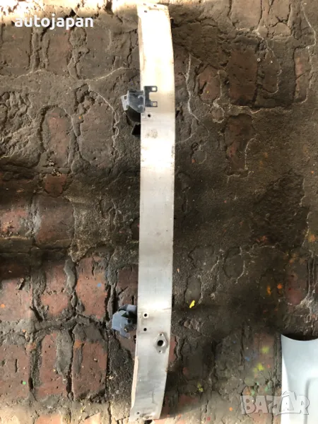 Греда предна броня Mercedes W203 C-class C180, снимка 1