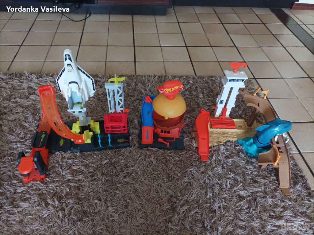 Писти, снимка 1