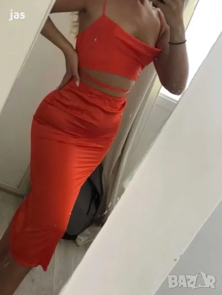 Сатенена рокля, снимка 1