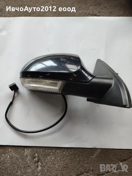 огледало дясно оригинално Фолксваген Пасат 6 , снимка 1
