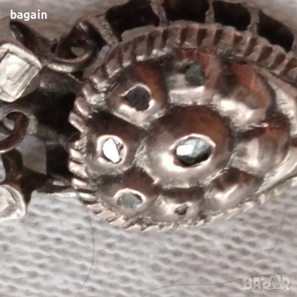 Диаманти. Сребърен медальон., снимка 1