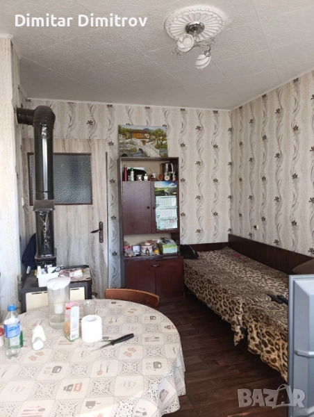 Продавам многостаен апартамент в центъра на град Търговище , снимка 1