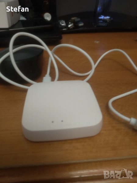 Продава tuya wifi zigbee 3.0 gateway hub, снимка 1