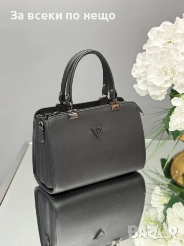 Guess Дамска Чанта - Налични Различни Цветове Код E867, снимка 17 - Чанти - 51752419