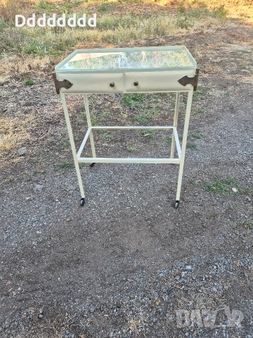 Стара Зъболекарска Помощна Маса