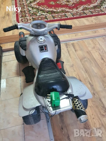 Акумулаторен мотор , снимка 2 - Детски велосипеди, триколки и коли - 51160049