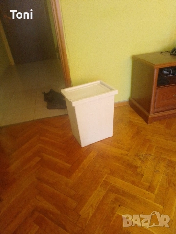 кошче за боклук filur ot ikea ,за баня е топ
