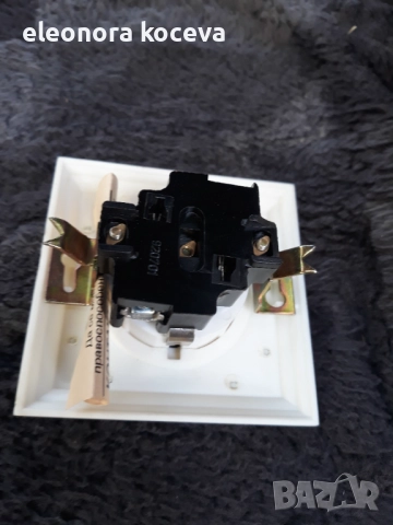 Контакти и кючове, снимка 2 - Ключове, контакти, щепсели - 52245741