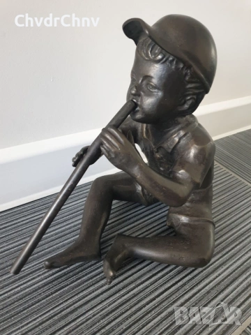 28см-4кг стара бронзова скулптура/фигура на дете с флейта/френска статуетка
