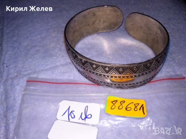 СТИЛНО КЛАСИЧЕСКИ ОРНАМЕНТИРАНА СТАРА ЛАКИРАНА МЕСИНГОВА ВИНТИДЖ ГРИВНА РЕГУЛИПУЕМА 88681, снимка 4 - Гривни - 41268948