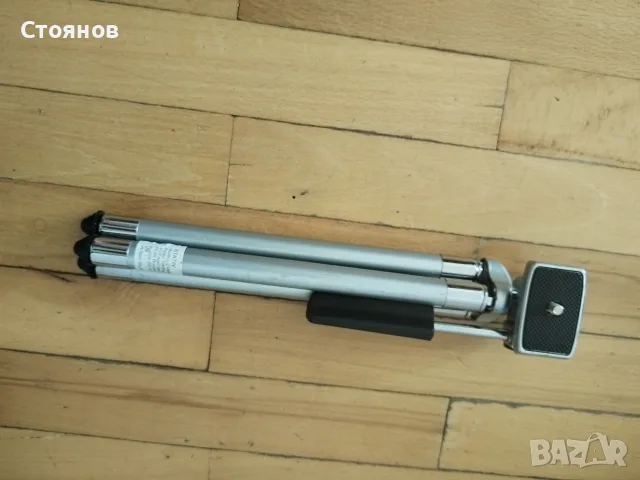 Метален статив,трипод,тринога OSRAM Germany, снимка 3 - Чанти, стативи, аксесоари - 55856546