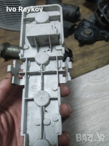 Ламподържател , Платка за Десен заден стоп за AUDI A4 B5 комби. 8D9945257, снимка 3 - Части - 53036831