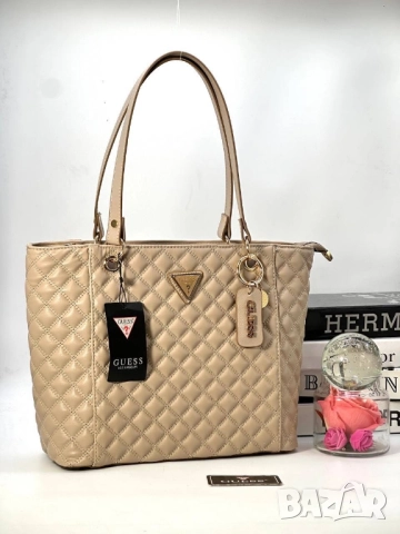 чанти Guess ➡️40cm⬆️28cm 🌟, снимка 3 - Чанти - 52093184