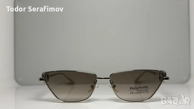 Дамски слънчеви очила Valentino VLogo Metal Cat-Eye – Сребриста рамка / VLogo / Поляризирани , снимка 2 - Слънчеви и диоптрични очила - 55983159