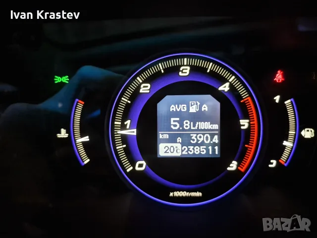 Honda Civic 2. 2 i-CTDi, снимка 11 - Автомобили и джипове - 55973559