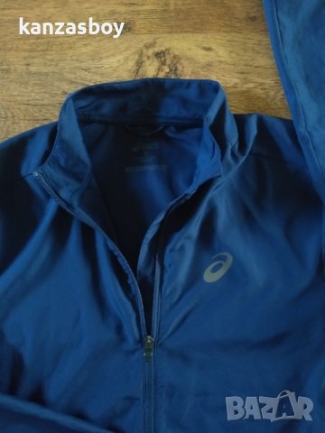 Asics Core Running Jacket en Azul - страхотно мъжко горнище КАТО НОВО, снимка 3 - Спортни дрехи, екипи - 40958387