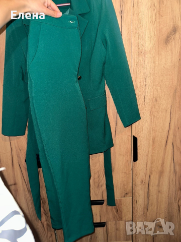 Дамски зелен костюм, снимка 4 - Костюми - 44728478