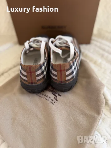 дамски маратонки Burberry , снимка 5 - Маратонки - 56149445